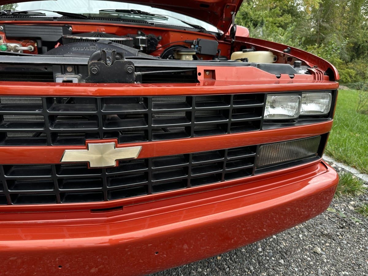 1988 Chevrolet Silverado C1500 Restomod Pickup thumbnail 11