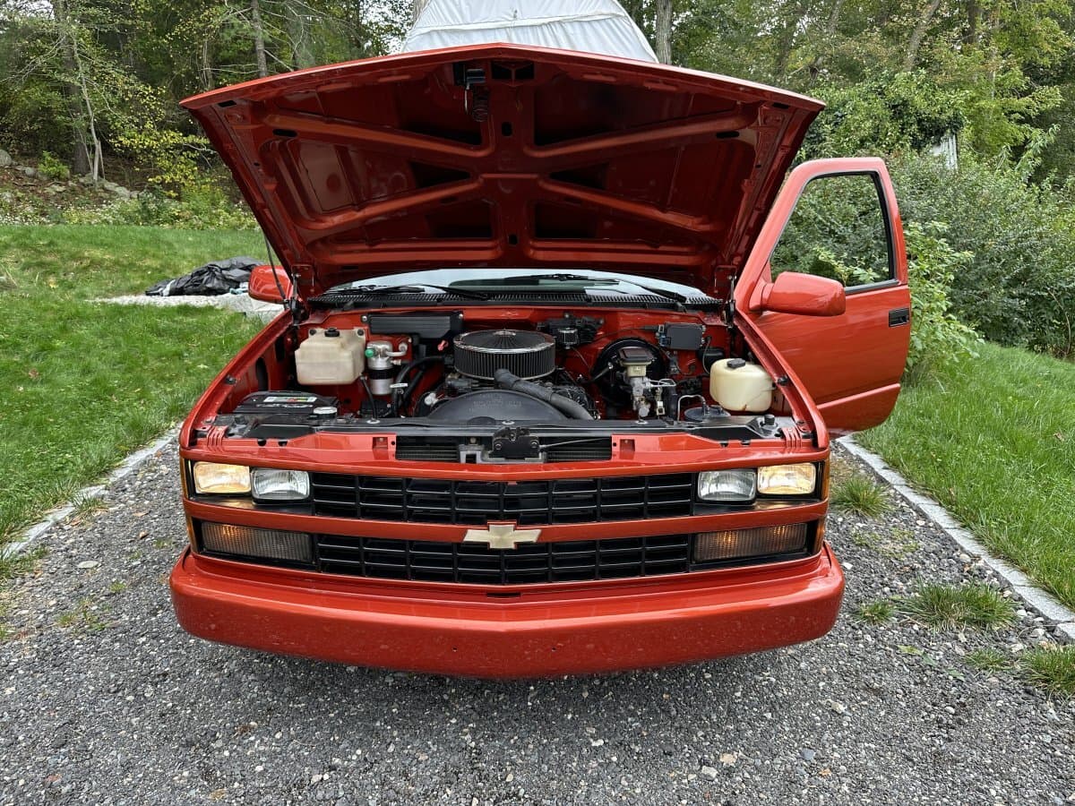 1988 Chevrolet Silverado C1500 Restomod Pickup thumbnail 12