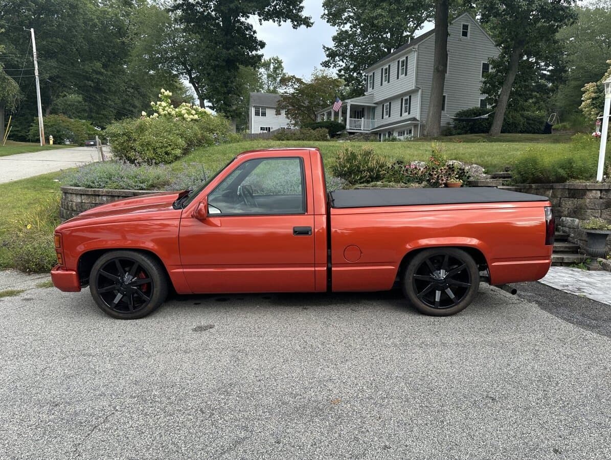 1988 Chevrolet Silverado C1500 Restomod Pickup thumbnail 25