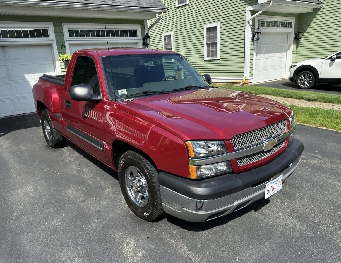 2004 Chevrolet Silverado Stepside Pickup thumbnail 4