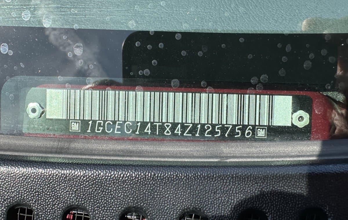 2004 Chevrolet Silverado Stepside Pickup thumbnail 18