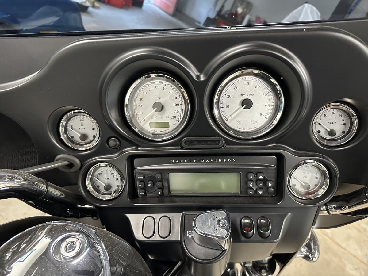 2013 Harley-Davidson FLHX Street Glide thumbnail 11