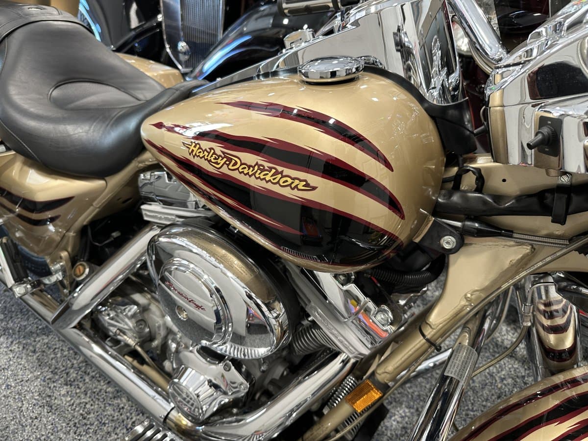 2013 Harley-Davidson Motorcylcle Screamin\' Eagle Road King FLHRSE thumbnail 9