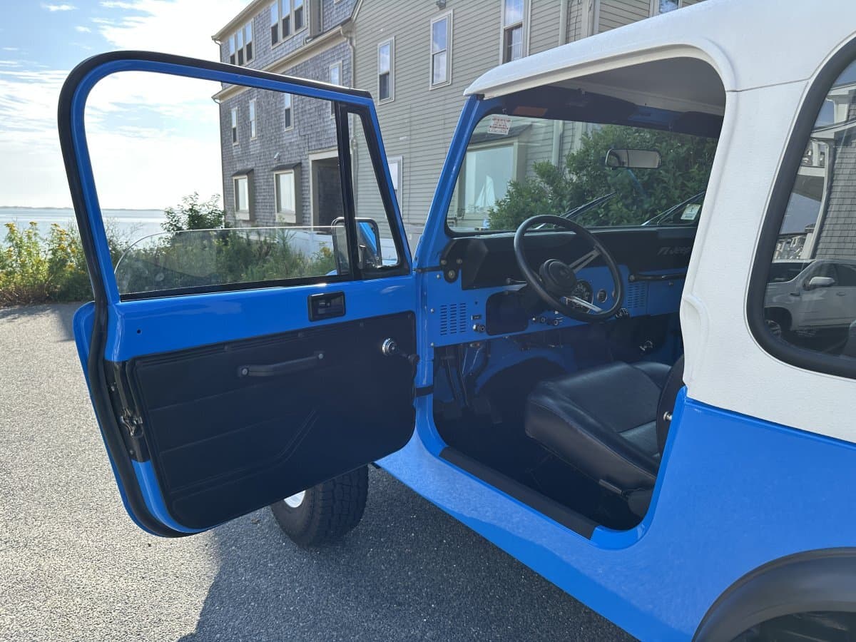 1984 Jeep CJ-7 4x4 thumbnail 29
