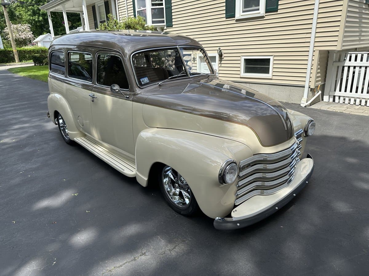 1949 Chevrolet Suburban Restomod thumbnail 6