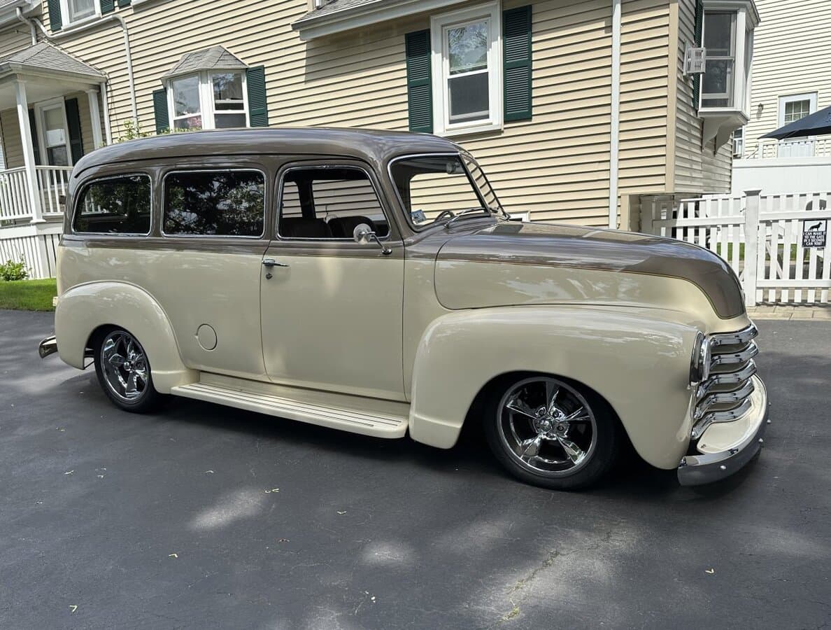 1949 Chevrolet Suburban Restomod thumbnail 7