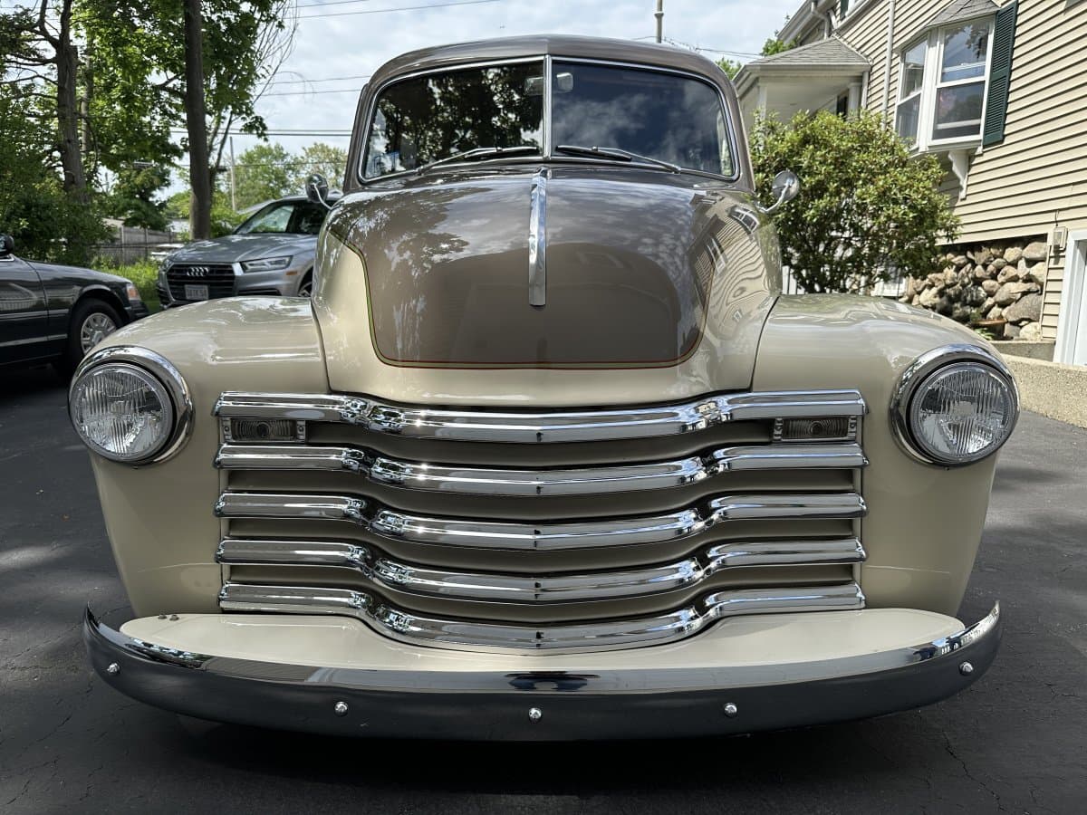 1949 Chevrolet Suburban Restomod thumbnail 9