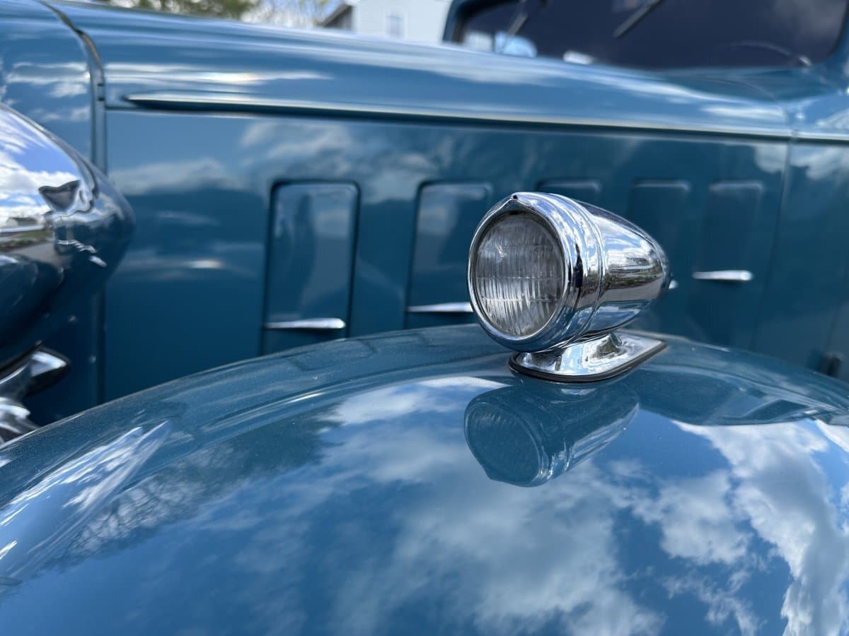 1933 Buick Model 57 Sedan thumbnail 10
