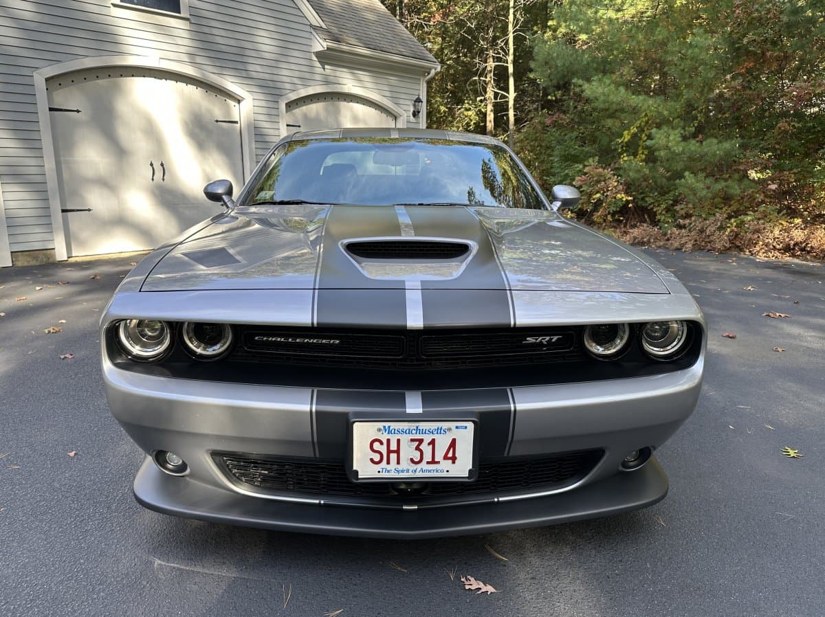 2015 Dodge Challenger SRT 392 HEMI Coupe thumbnail 17