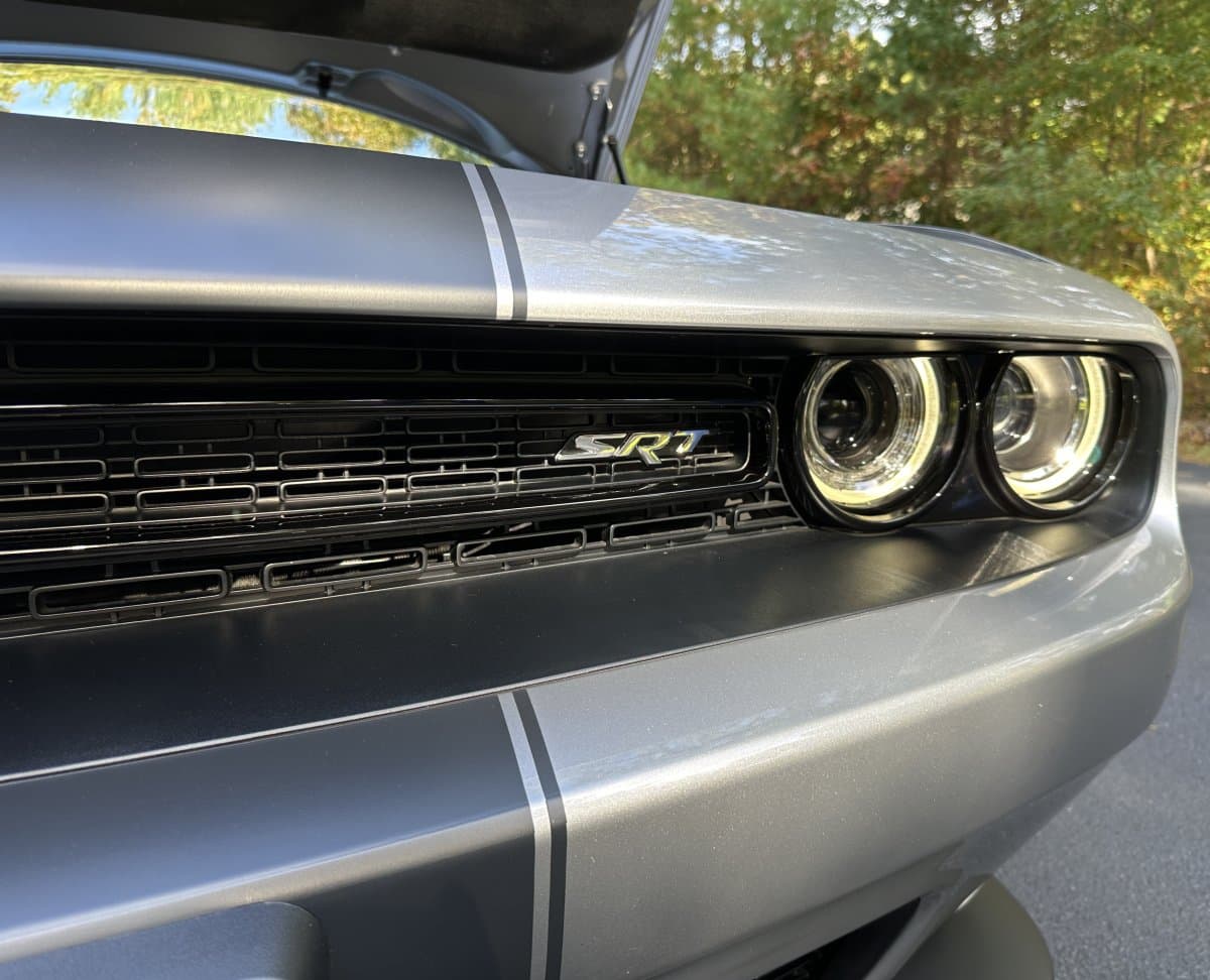 2015 Dodge Challenger SRT 392 HEMI Coupe thumbnail 21