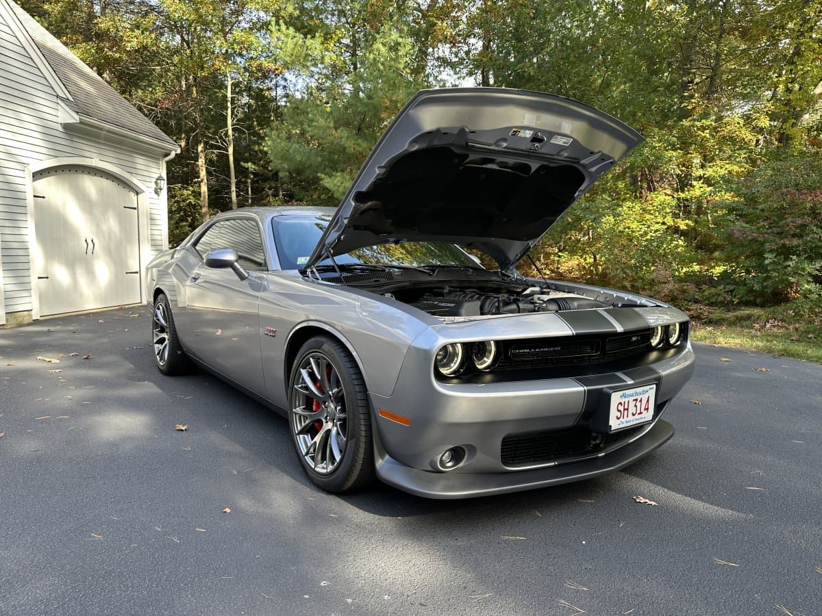 2015 Dodge Challenger SRT 392 HEMI Coupe thumbnail 22