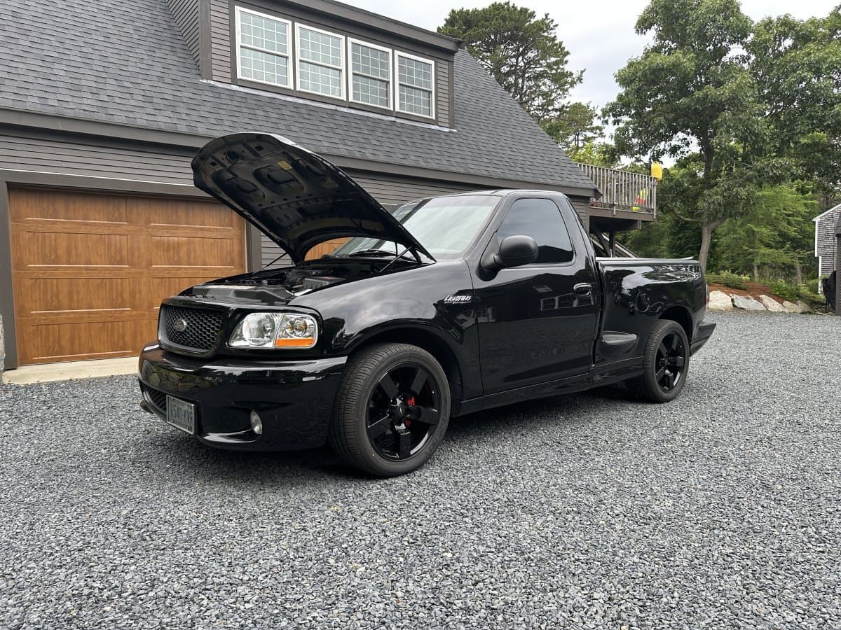 1999 Ford Lightning SVT F-150 Pickup thumbnail 8