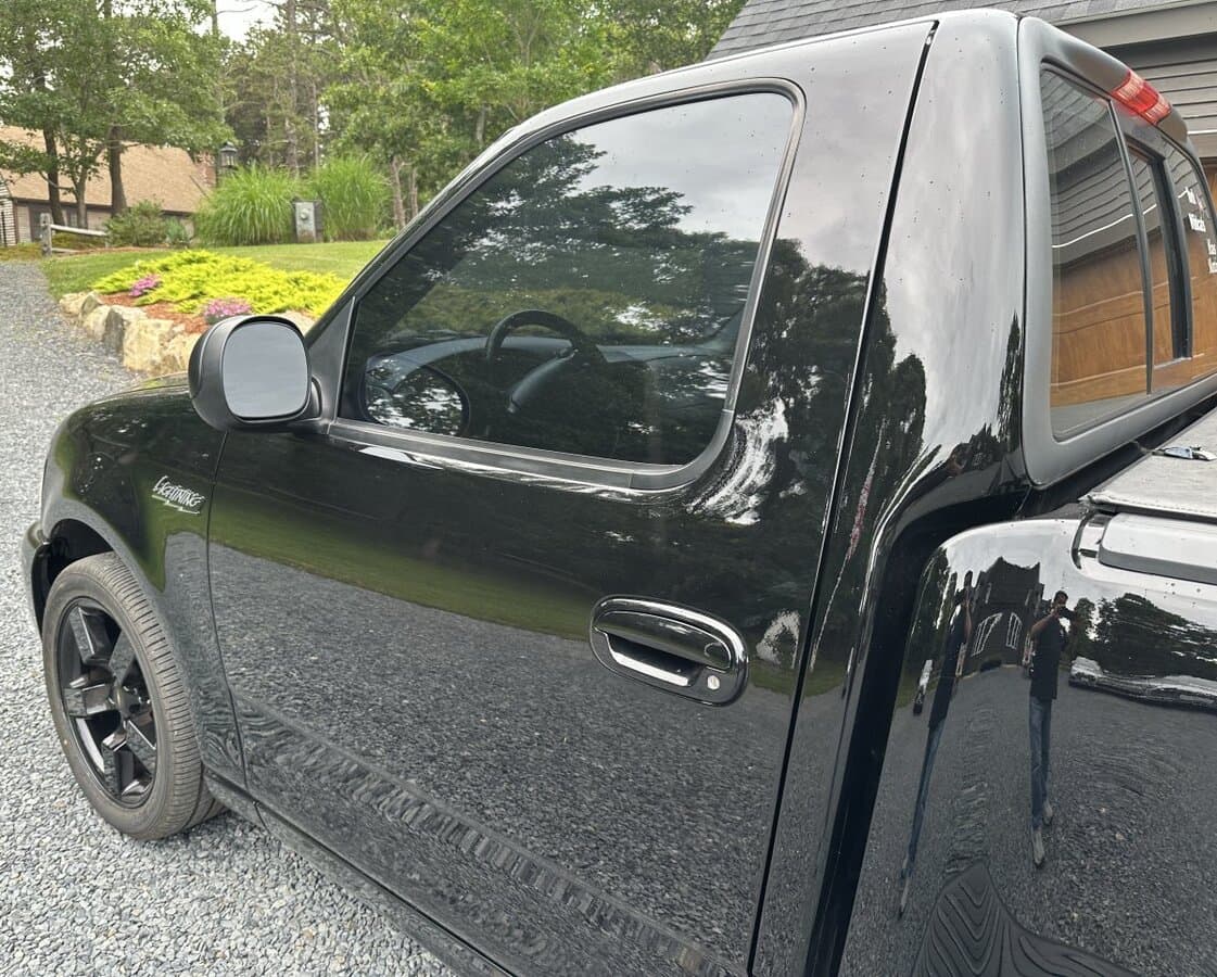 1999 Ford Lightning SVT F-150 Pickup thumbnail 17