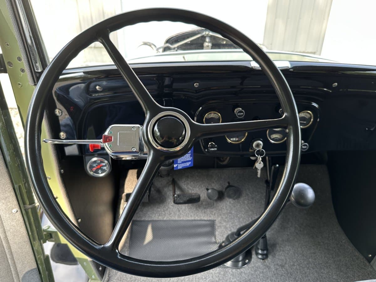 1932 Chevrolet Confederate 5 Window Coupe thumbnail 28