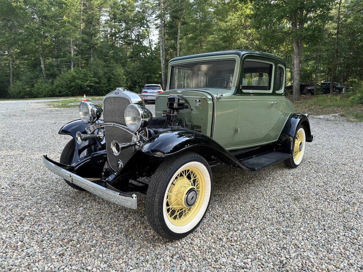 1932 Chevrolet Confederate 5 Window Coupe thumbnail 4