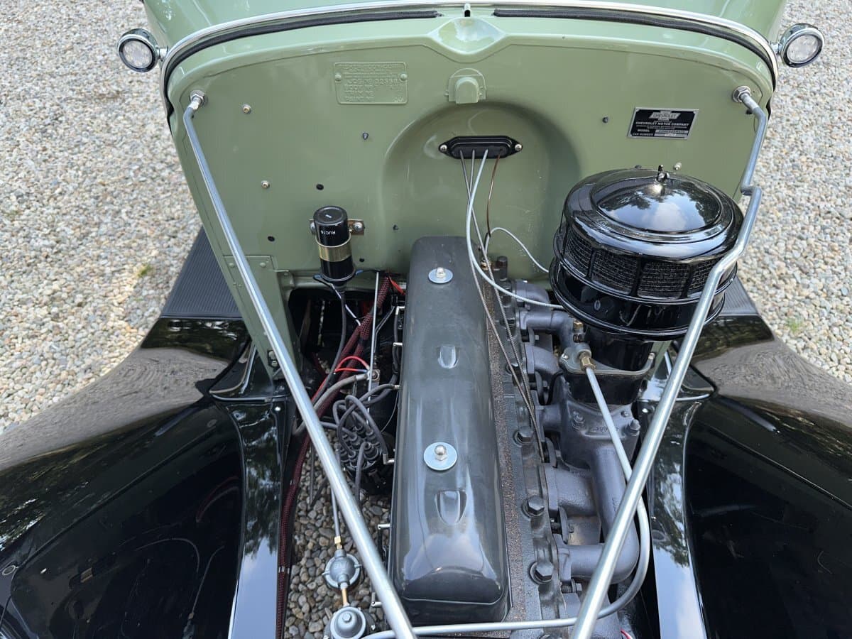 1932 Chevrolet Confederate 5 Window Coupe thumbnail 10