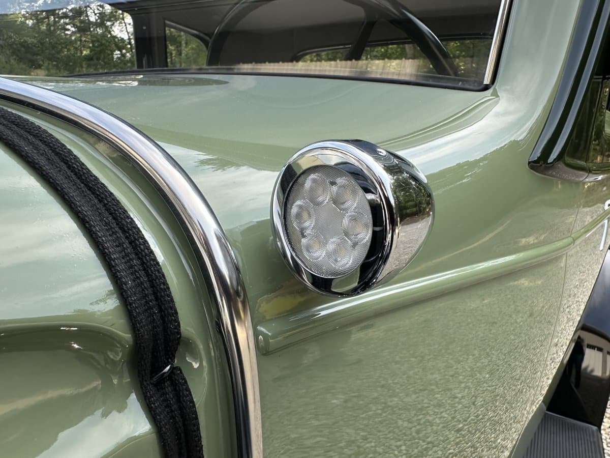 1932 Chevrolet Confederate 5 Window Coupe thumbnail 18