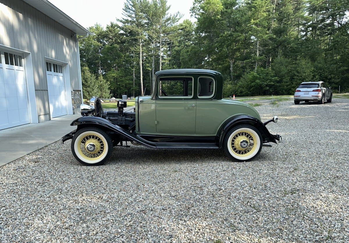 1932 Chevrolet Confederate 5 Window Coupe thumbnail 19
