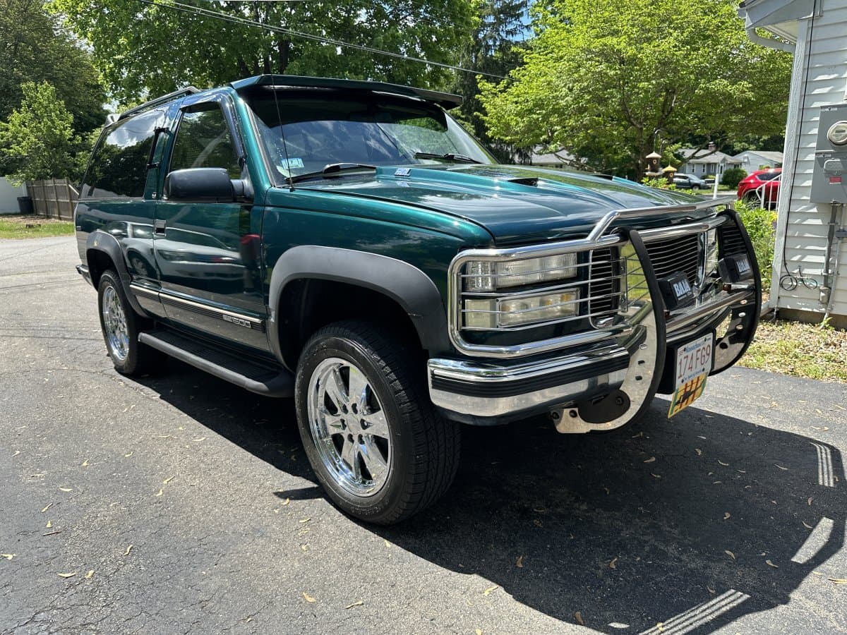 1997 GMC Yukon SLE 1500 4WD thumbnail 5