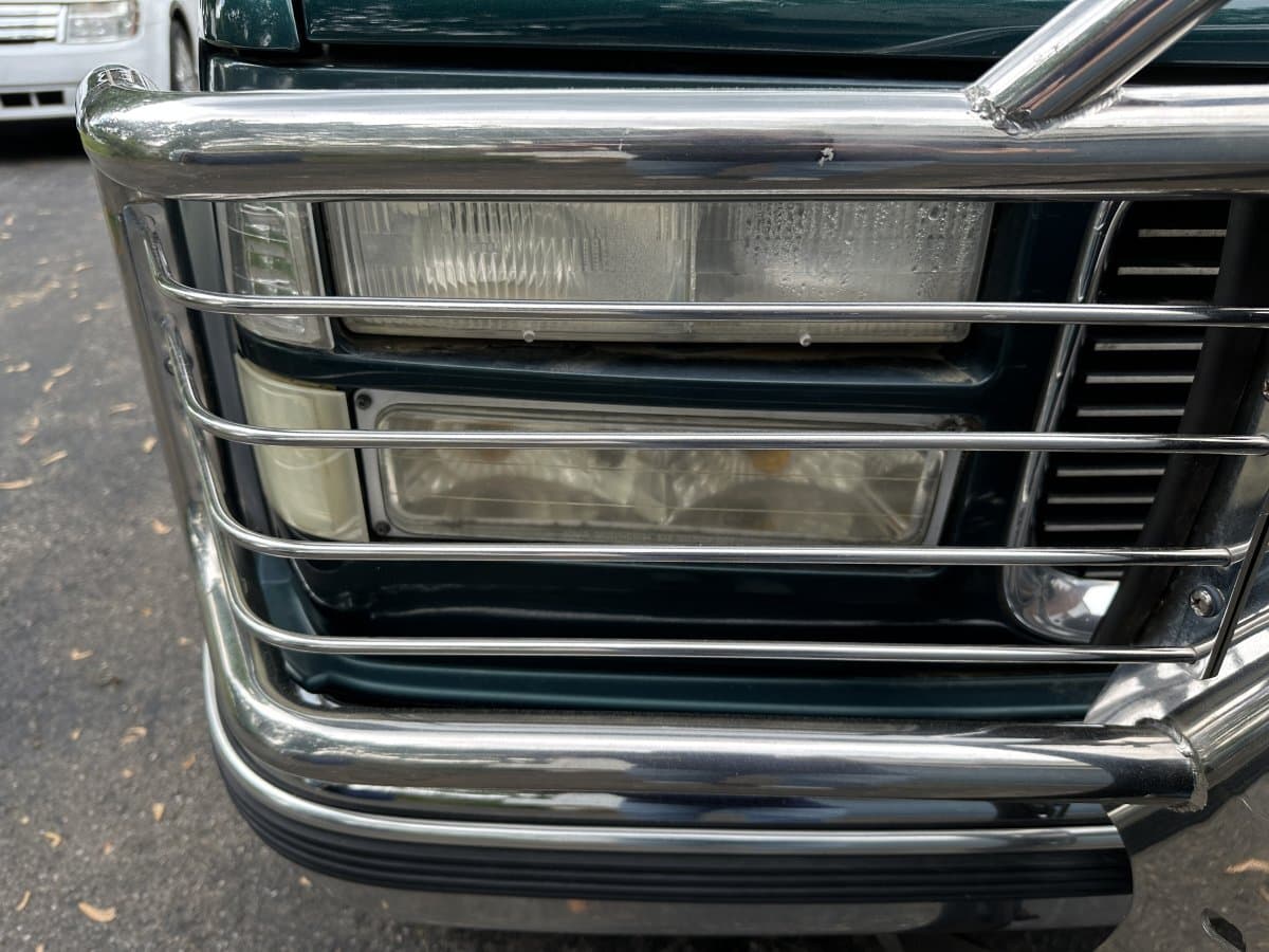 1997 GMC Yukon SLE 1500 4WD thumbnail 7