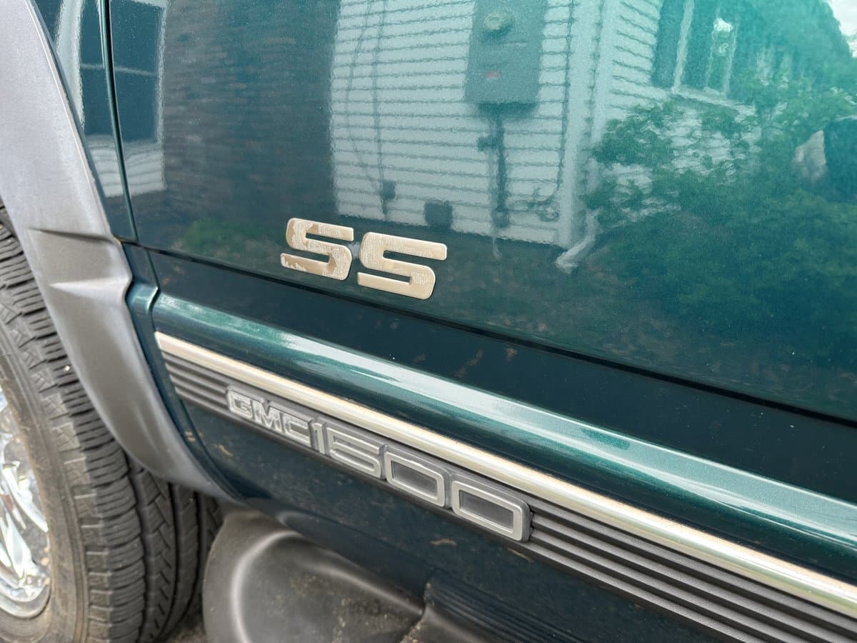 1997 GMC Yukon SLE 1500 4WD thumbnail 24