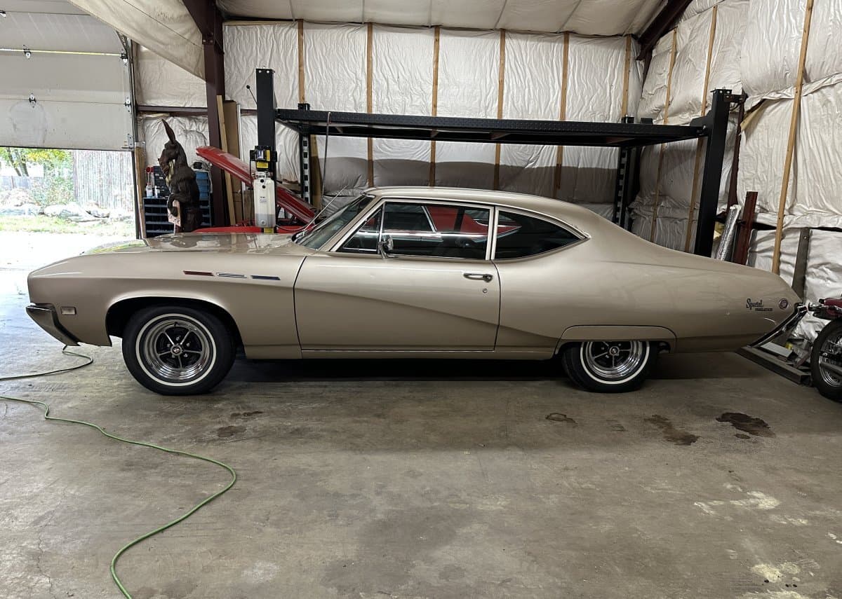 1969 Buick Special Deluxe Coupe thumbnail 27