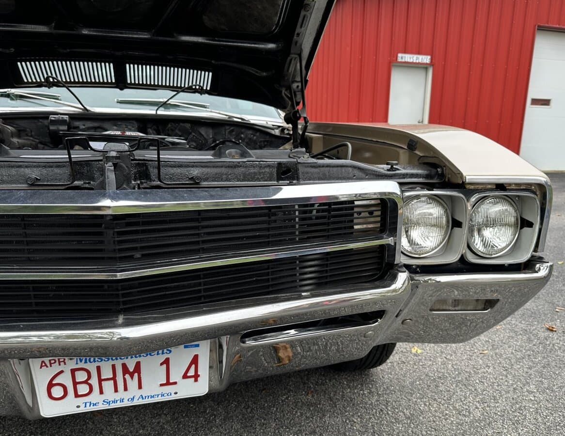 1969 Buick Special Deluxe Coupe thumbnail 12