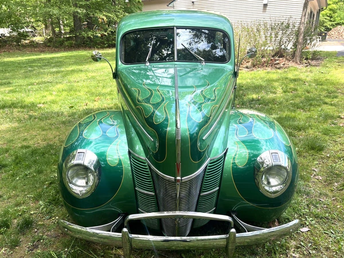 1940 Ford Deluxe 2-Door Sedan Hot Rod thumbnail 4