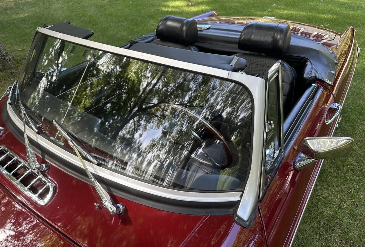 1973 MG MGB Chrome Bumper Roadster thumbnail 29