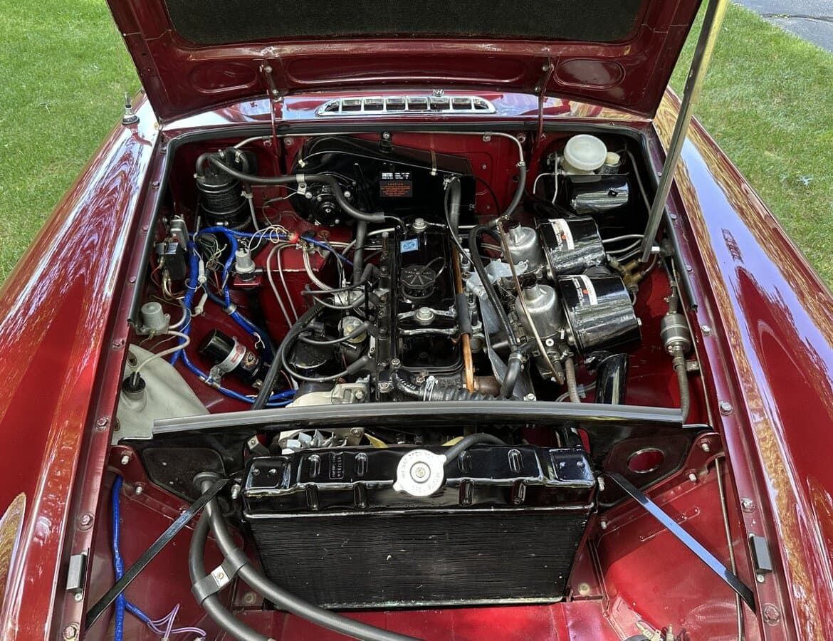 1973 MG MGB Chrome Bumper Roadster thumbnail 16