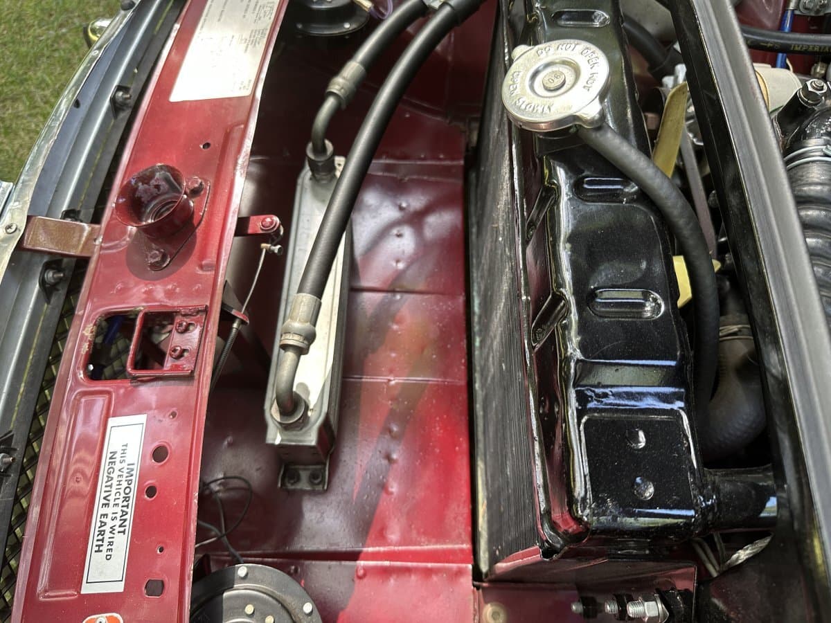 1973 MG MGB Chrome Bumper Roadster thumbnail 18