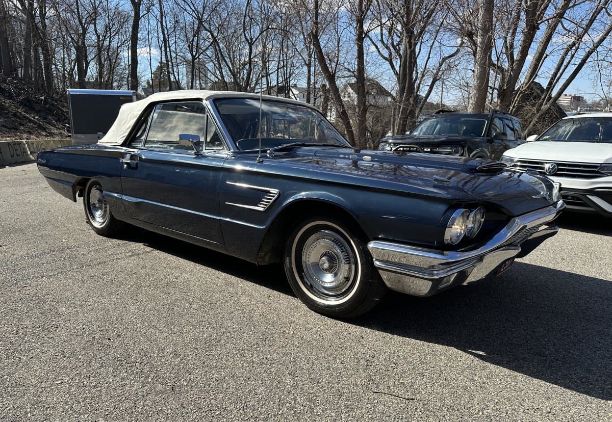 1965 Ford Thunderbird Convertible thumbnail 3