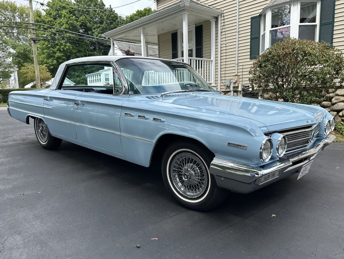 1962 Buick Invicta 4 Door Hardtop — photo 1