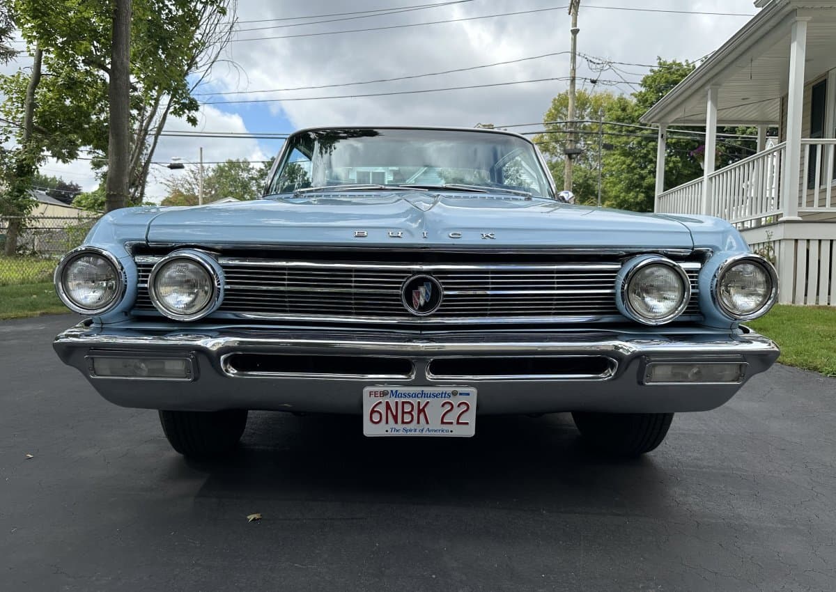 1962 Buick Invicta 4 Door Hardtop thumbnail 4