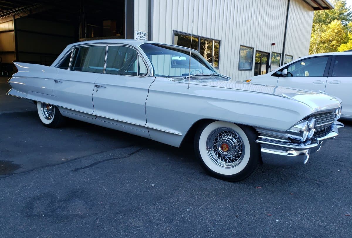 1961 Cadillac Town Sedan Short Deck thumbnail 3
