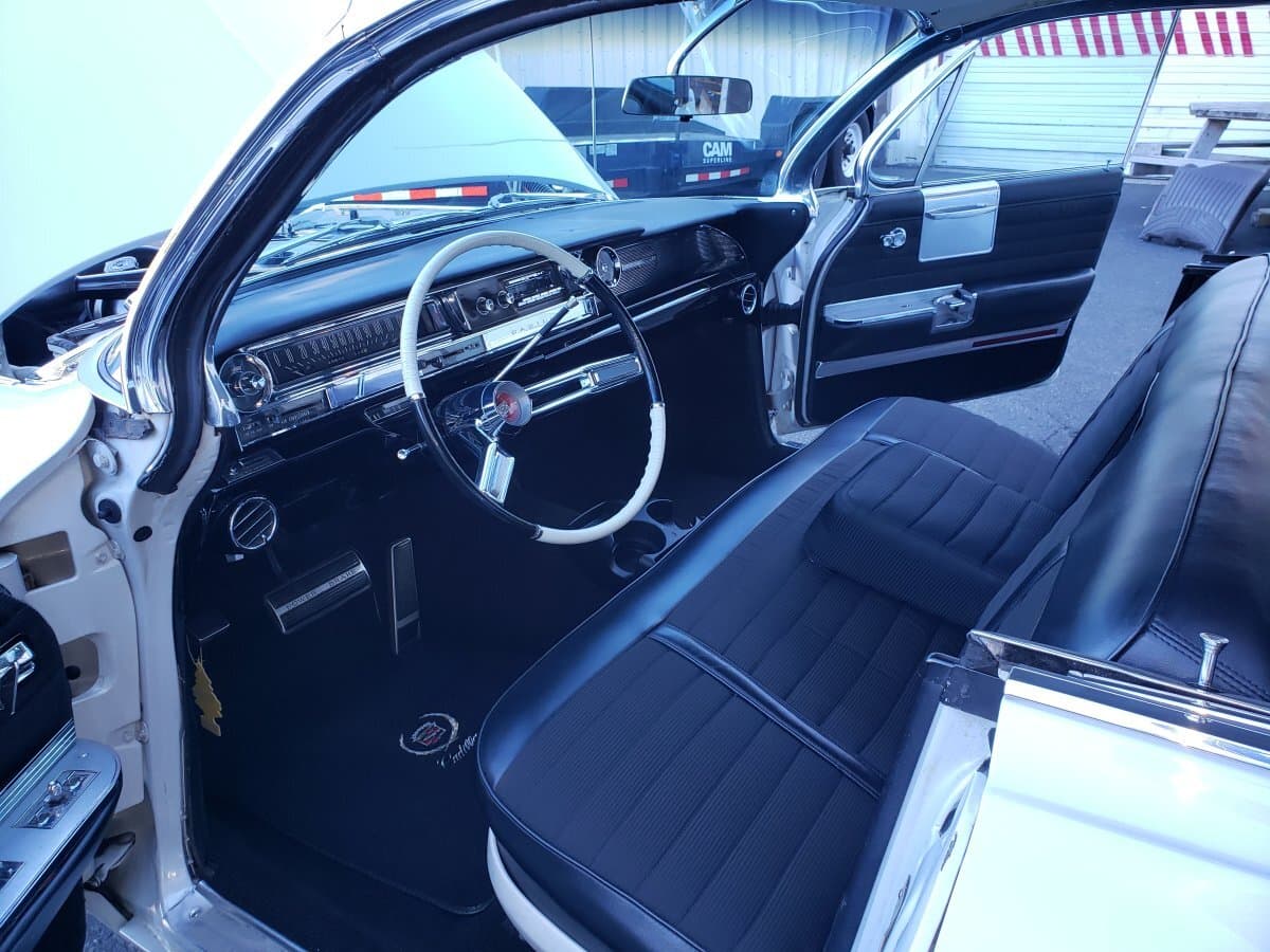 1961 Cadillac Town Sedan Short Deck thumbnail 17