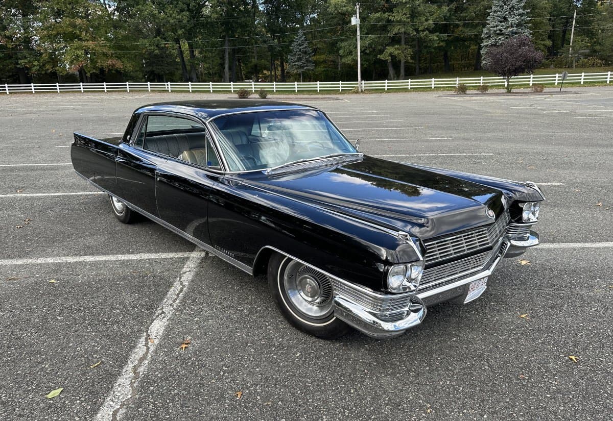 1964 Cadillac Fleetwood Series 60 Special Sedan thumbnail 5
