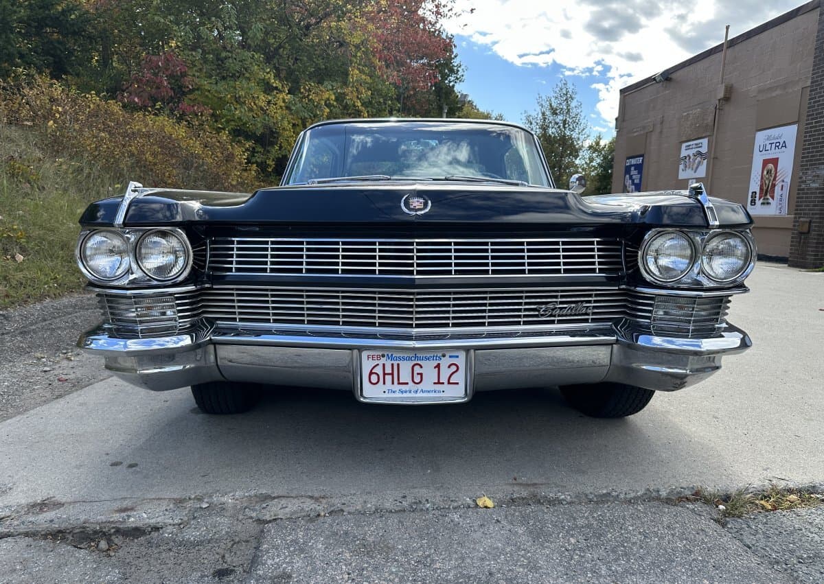 1964 Cadillac Fleetwood Series 60 Special Sedan thumbnail 11