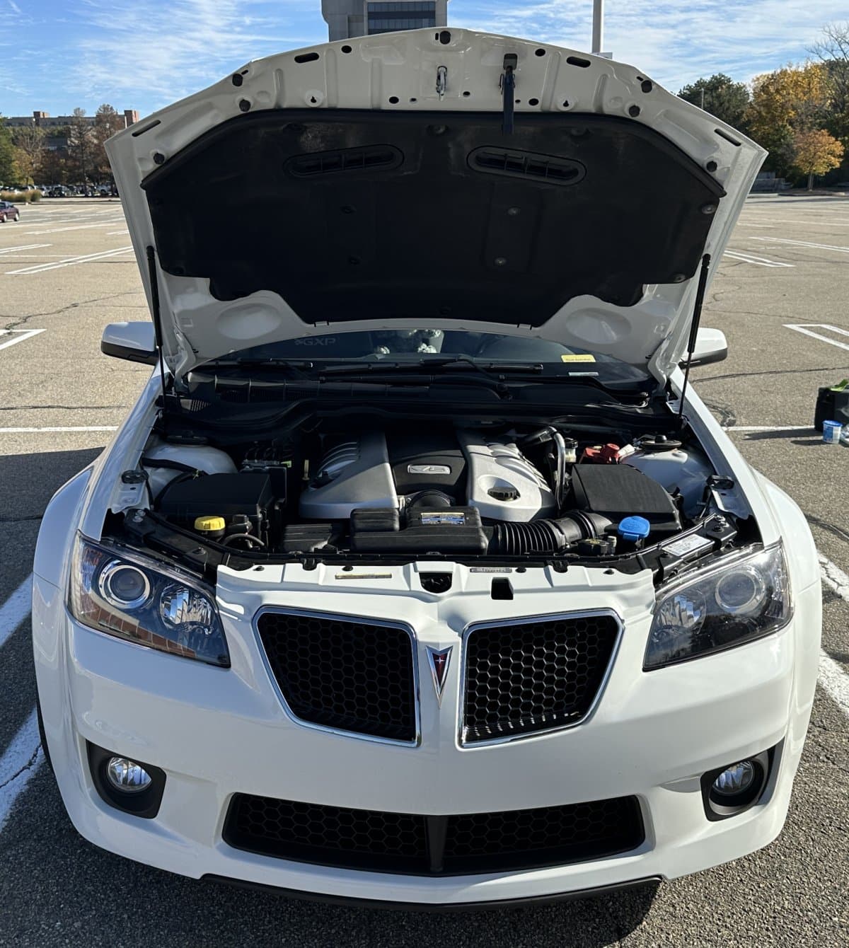 2009 Pontiac G8 GXP Sedan thumbnail 12