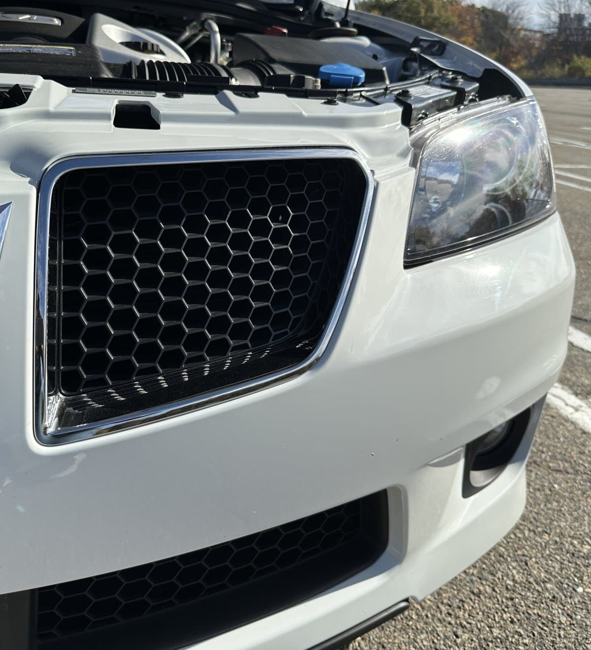 2009 Pontiac G8 GXP Sedan thumbnail 13