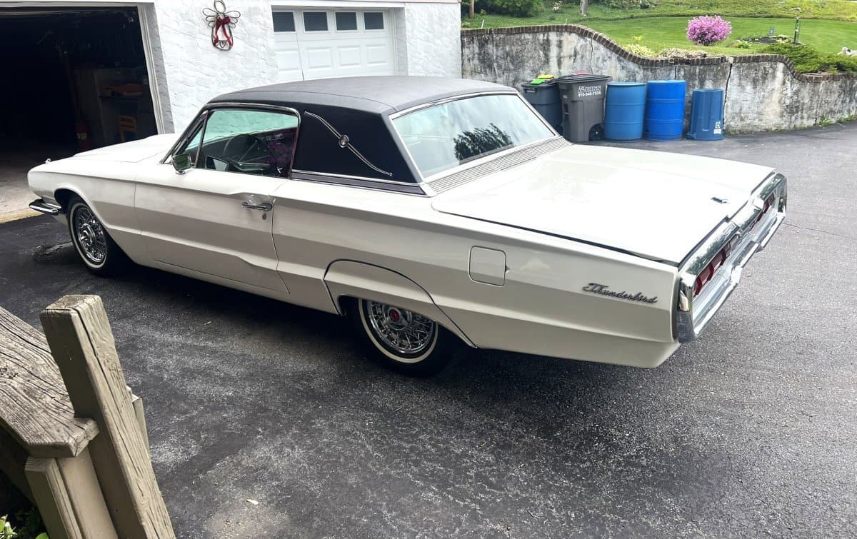 1966 Ford Thunderbird Hardtop Coupe thumbnail 6