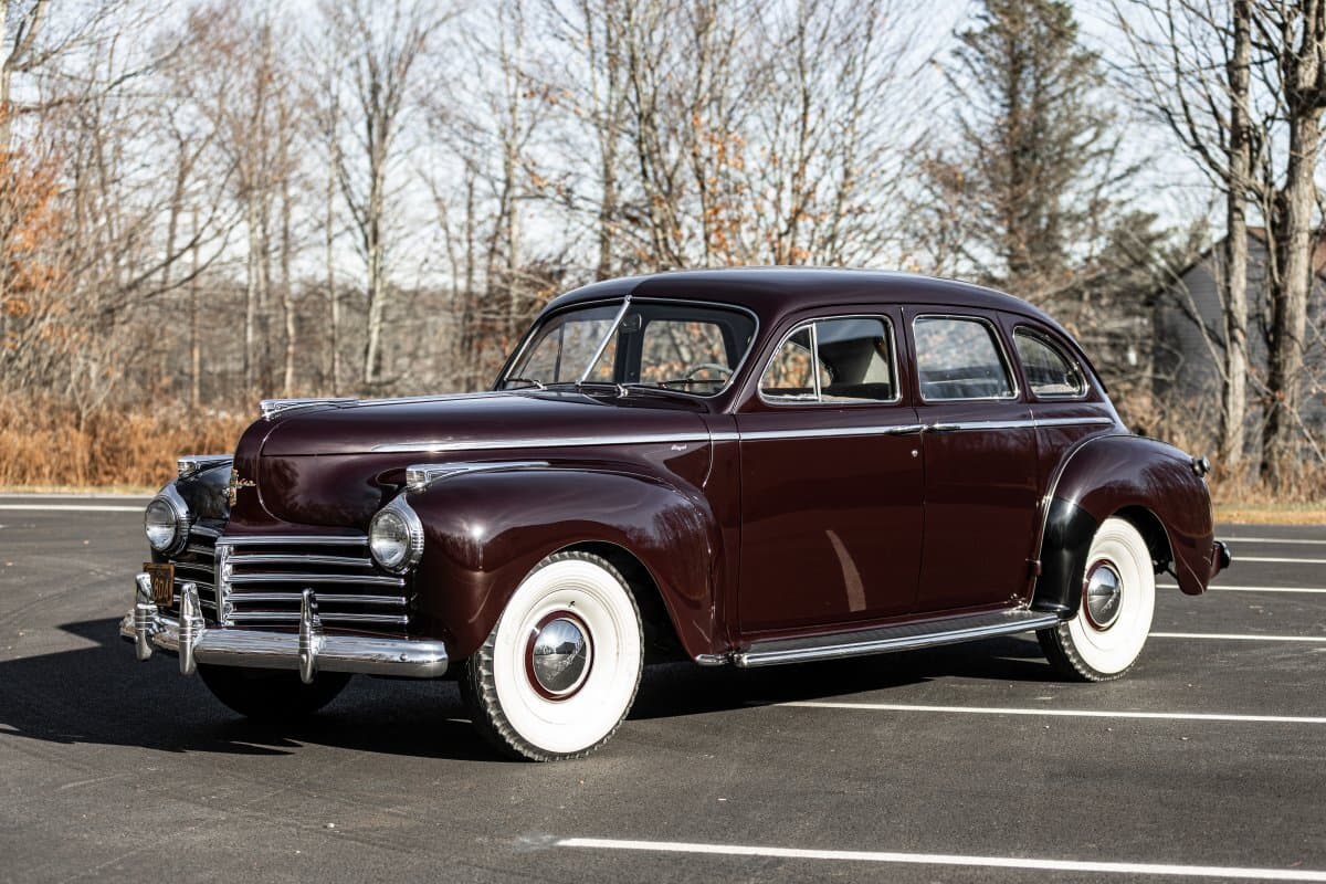 1941 Chrysler Royal Sedan thumbnail 4