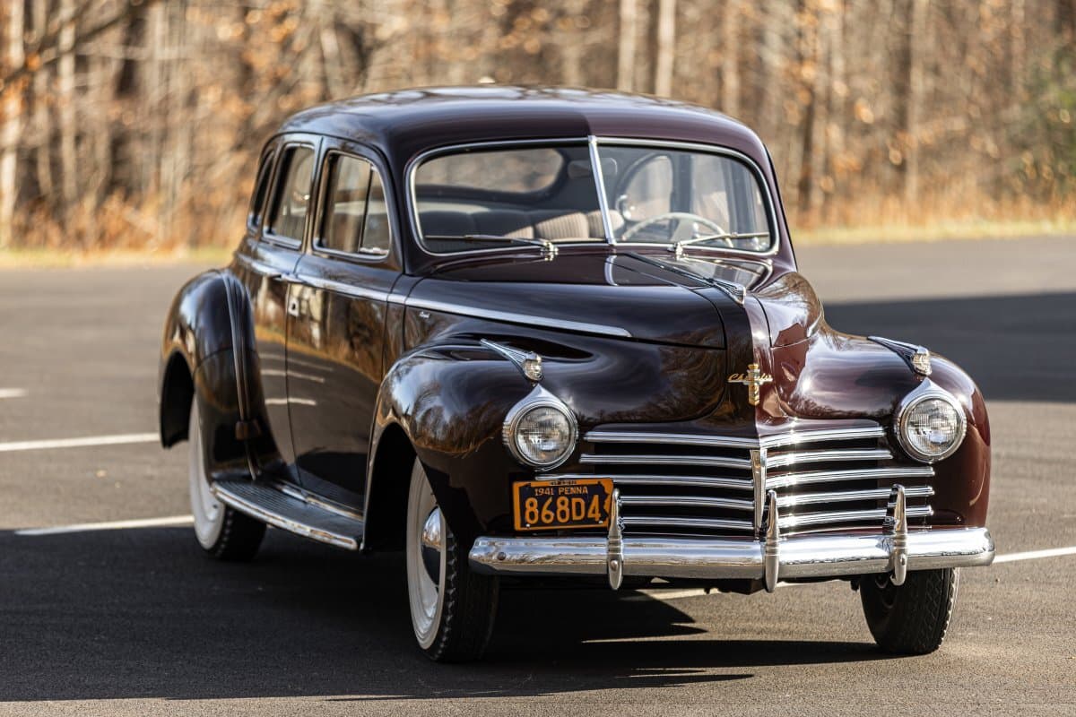 1941 Chrysler Royal Sedan thumbnail 6