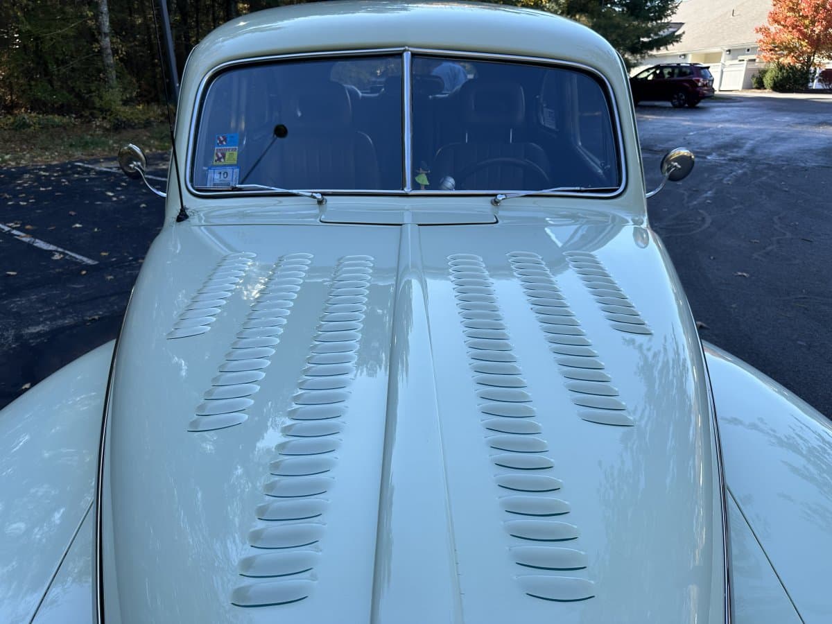 1947 Ford Deluxe Street Rod thumbnail 11