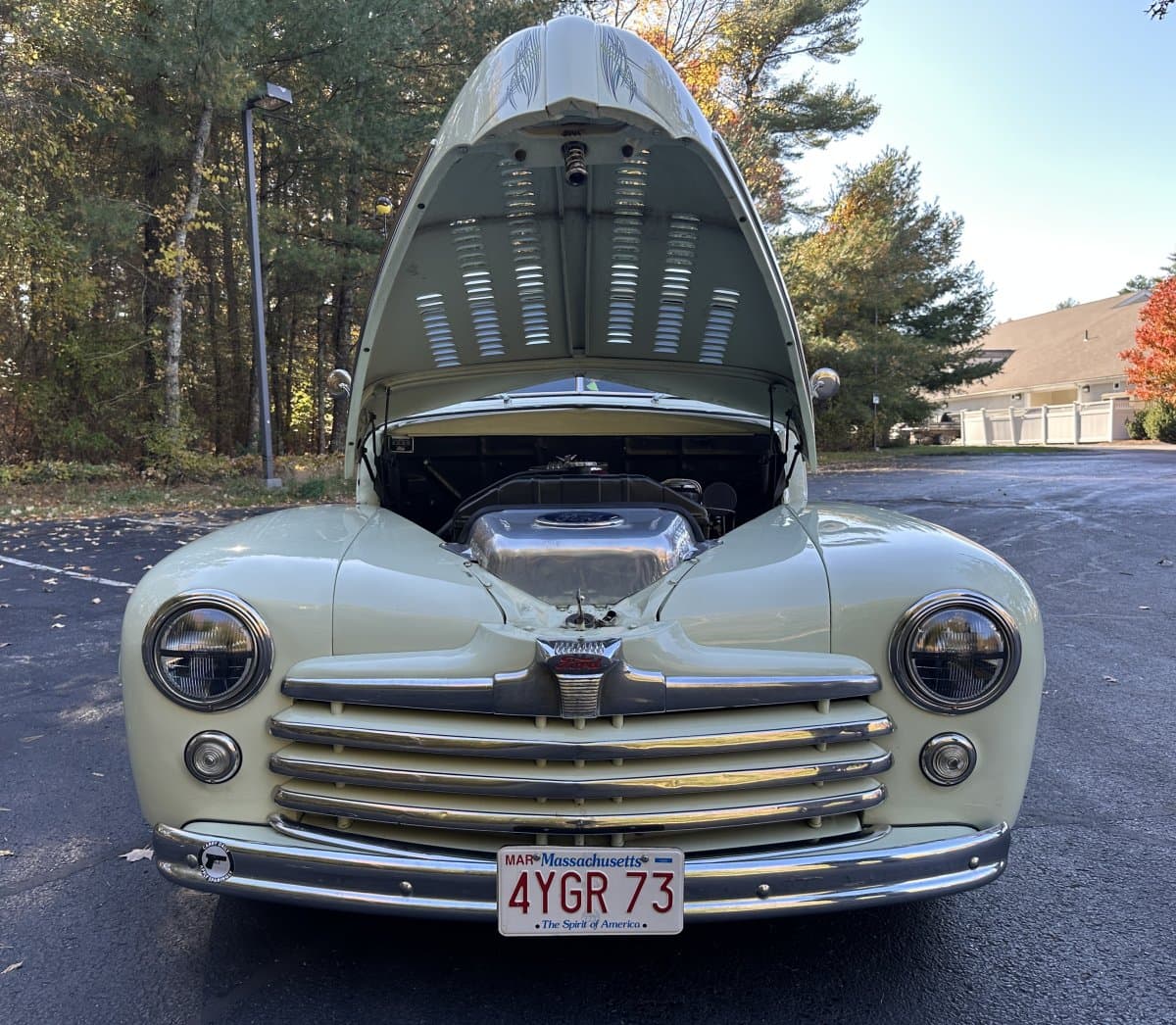 1947 Ford Deluxe Street Rod thumbnail 15