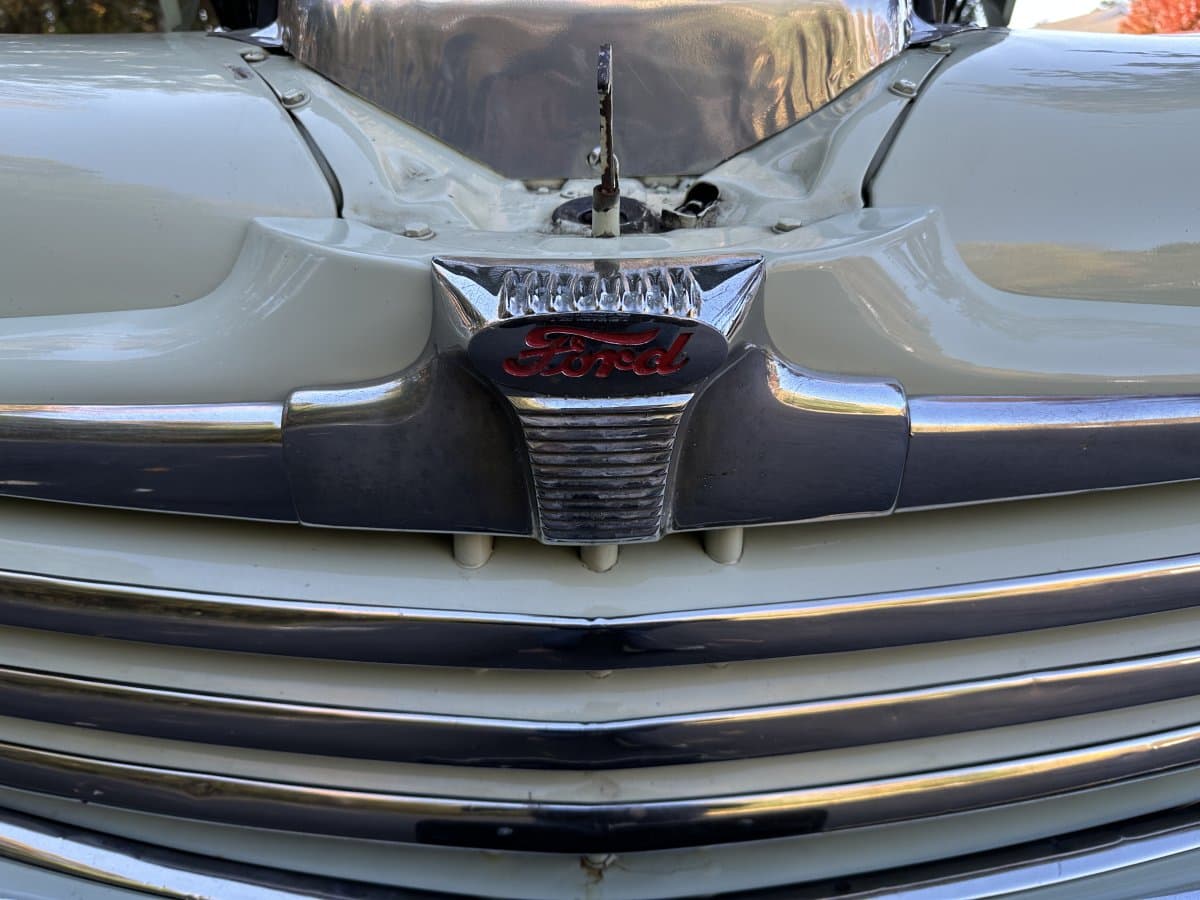 1947 Ford Deluxe Street Rod thumbnail 16