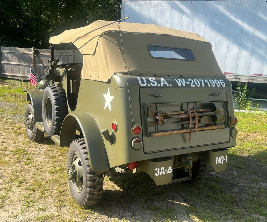 1942 Dodge WC25 1/2 Ton Command Car thumbnail 5