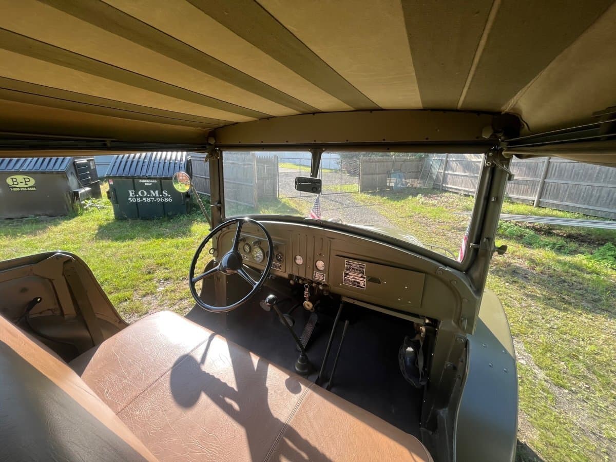 1942 Dodge WC25 1/2 Ton Command Car thumbnail 6