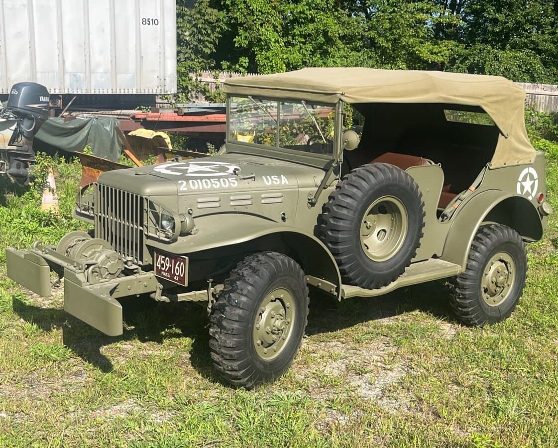 1942 Dodge WC56 3/4 Ton Command Car β photo 1