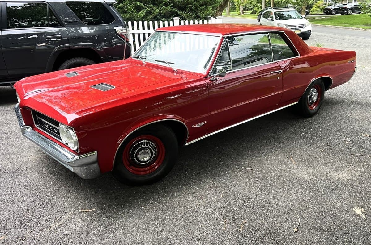 1964 Pontiac GTO Coupe thumbnail 4